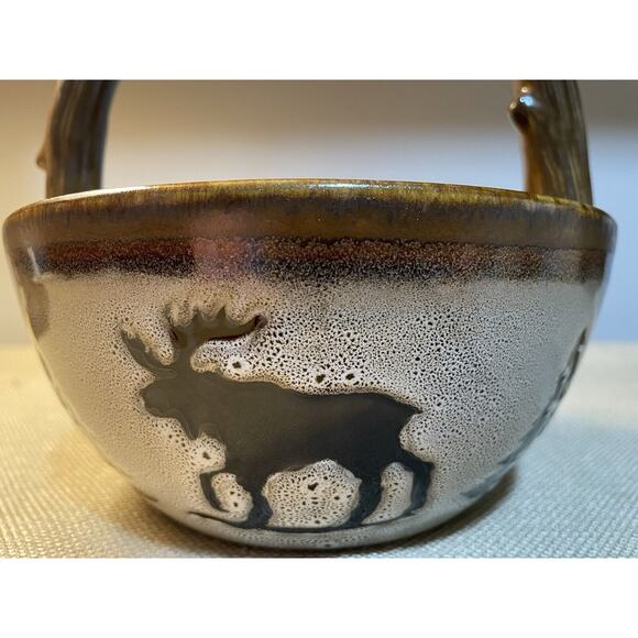 Home Studio Woodland Moose & Bear Stoneware Basket with Handle - Picture 5 of 9